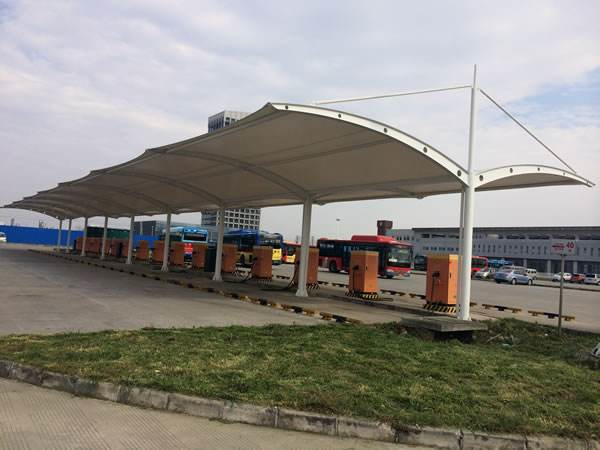 充電樁電動(dòng)車(chē)棚