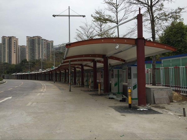 充電樁電動(dòng)車(chē)棚