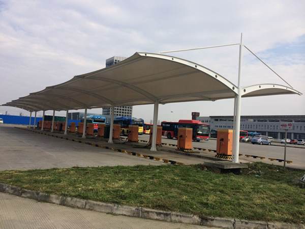 充電樁電動(dòng)車(chē)棚